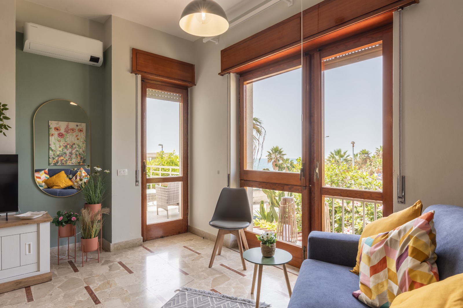 Soggiorno vista mare